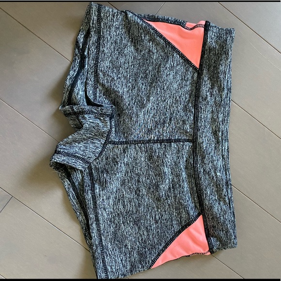 Gym shorts - Picture 1 of 3